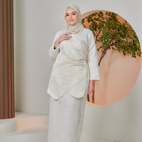 Akasia brocade Tapered Kurung Set