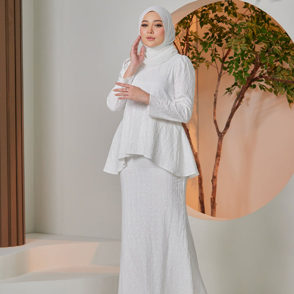 Lily Embroidery Kurung Mermaid Set - White