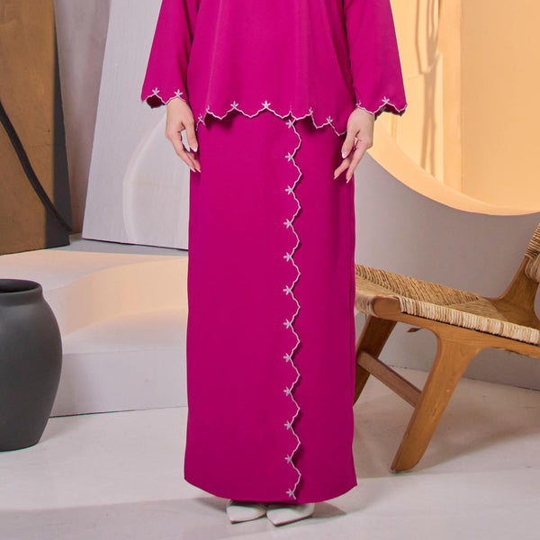 Detura Embroidery Kurung Set - Fuchsia