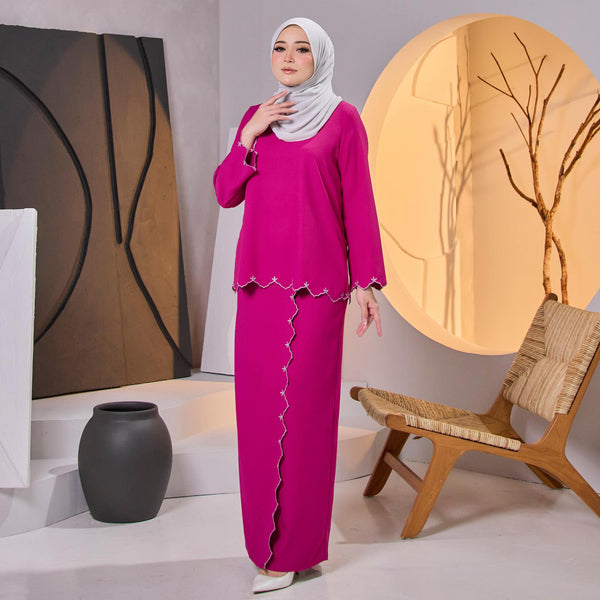 Detura Embroidery Kurung Set - Fuchsia