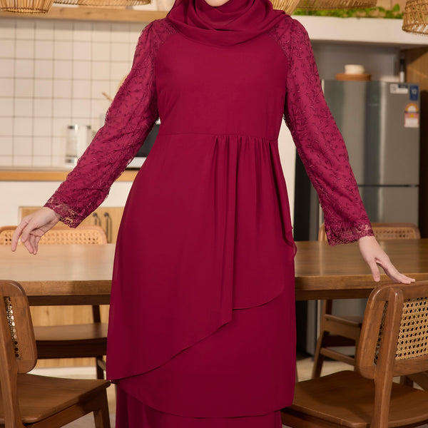 Dily Lace Mermaid Kurung Set - Maroon