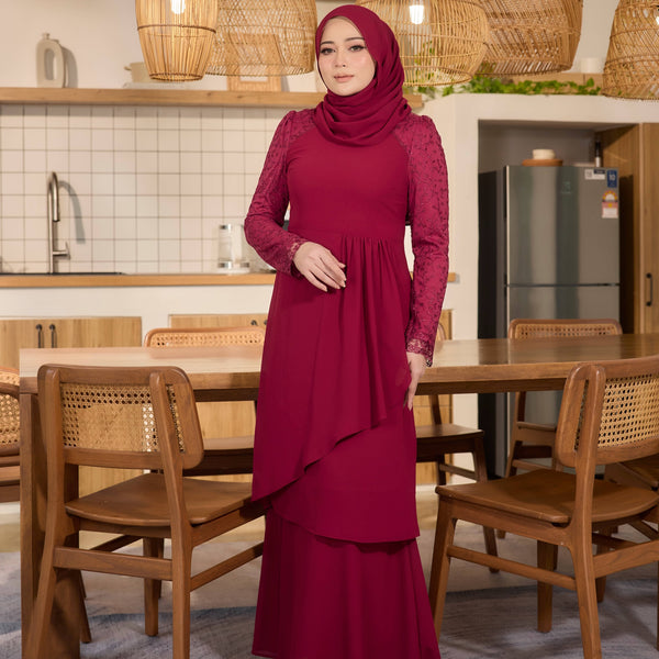 Dily Lace Mermaid Kurung Set - Maroon