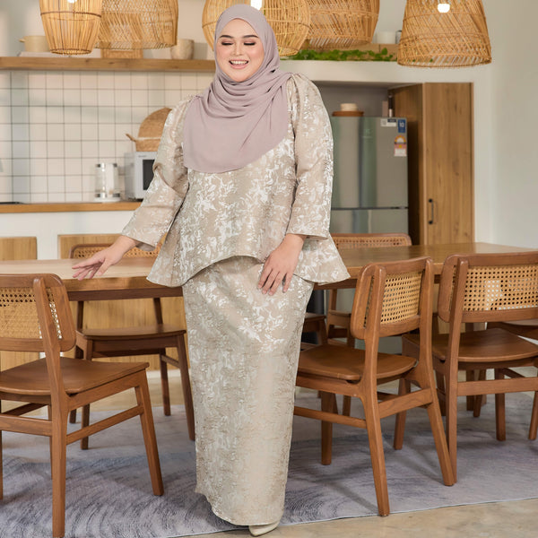 Jaswin Tapered Kurung Set - Taupe