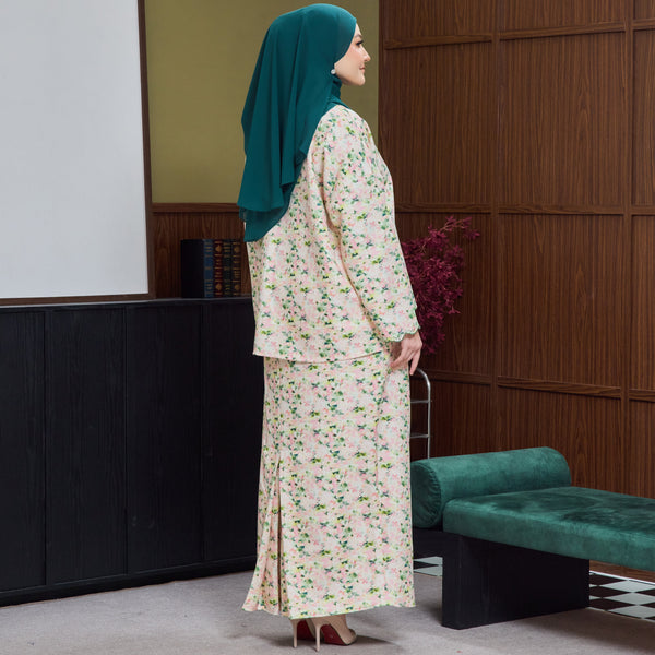 Hafya Tapered Kurung Set - Green Pink Flower