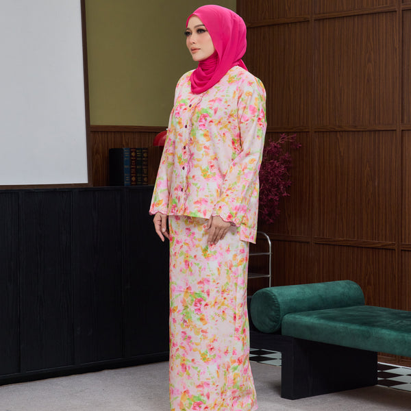 Hafya Tapered Kurung Set - Salmon Pink Flower