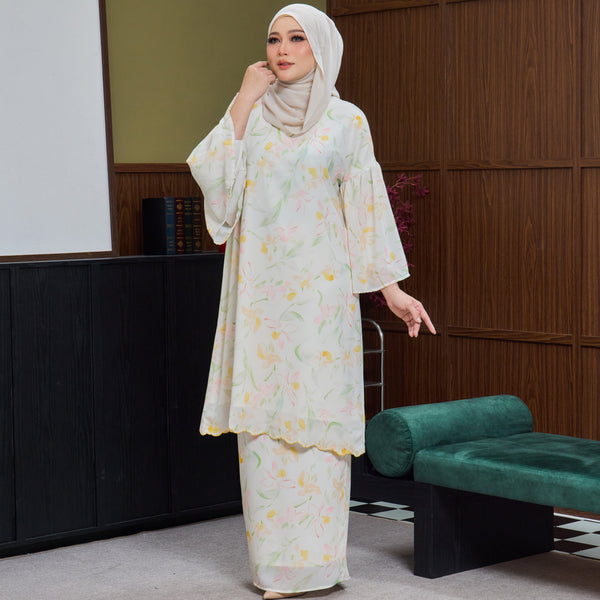Nikita Kurung Tapered Set - Off White Yellow Floral