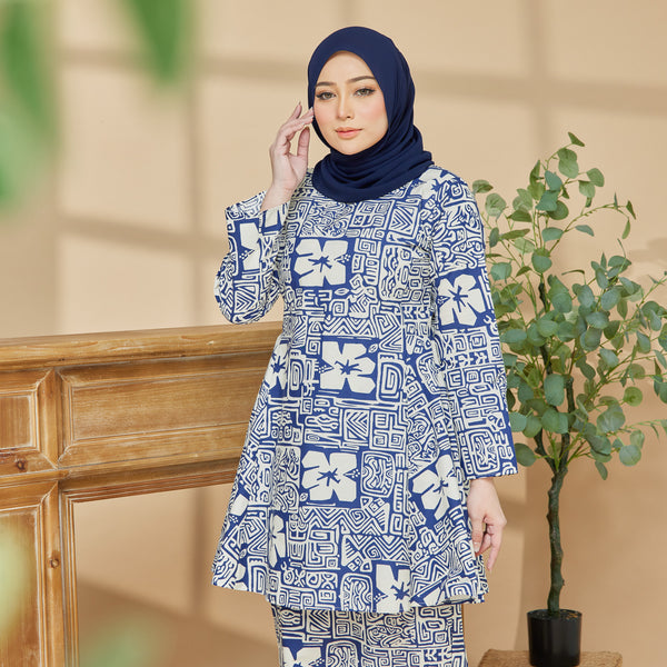 Habib Traditional Batik Kurung Set - White Blue