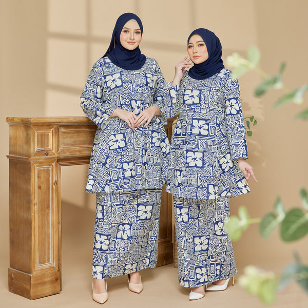 Habib Traditional Batik Kurung Set - White Blue
