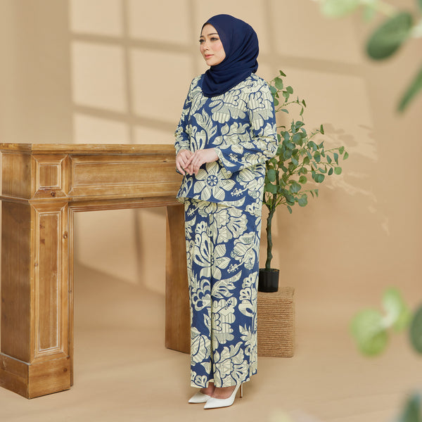 Amani Batik Kurung Kedah Set - Teal Cream Floral
