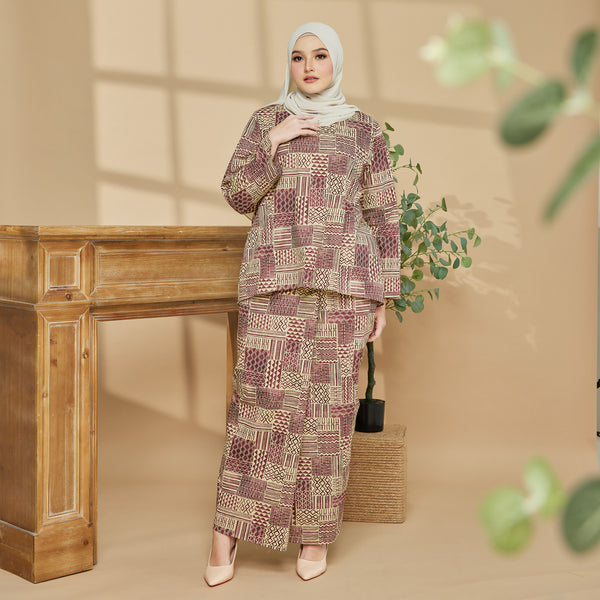 Amani Batik Kurung Kedah Set - Maroon